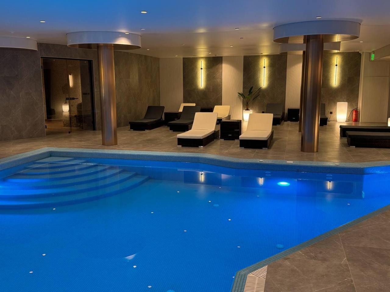 Park Hotel Bristol Uzhhorod Ngoại thất bức ảnh