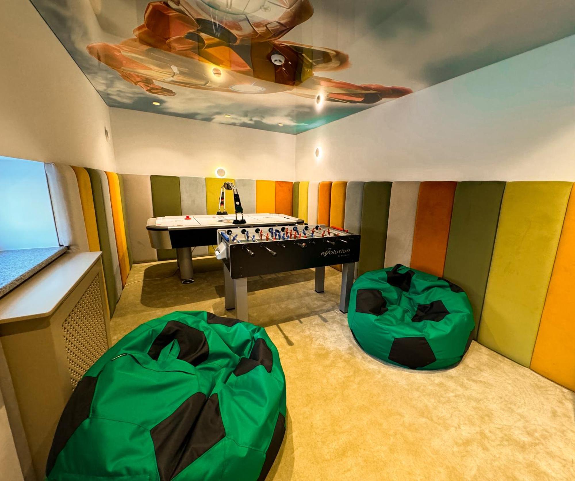 Park Hotel Bristol Uzhhorod Ngoại thất bức ảnh