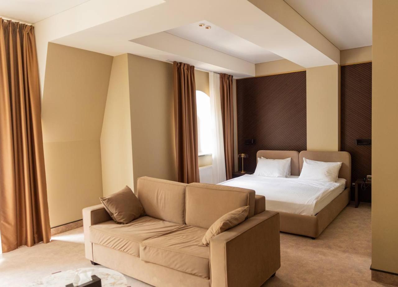 Park Hotel Bristol Uzhhorod Phòng bức ảnh