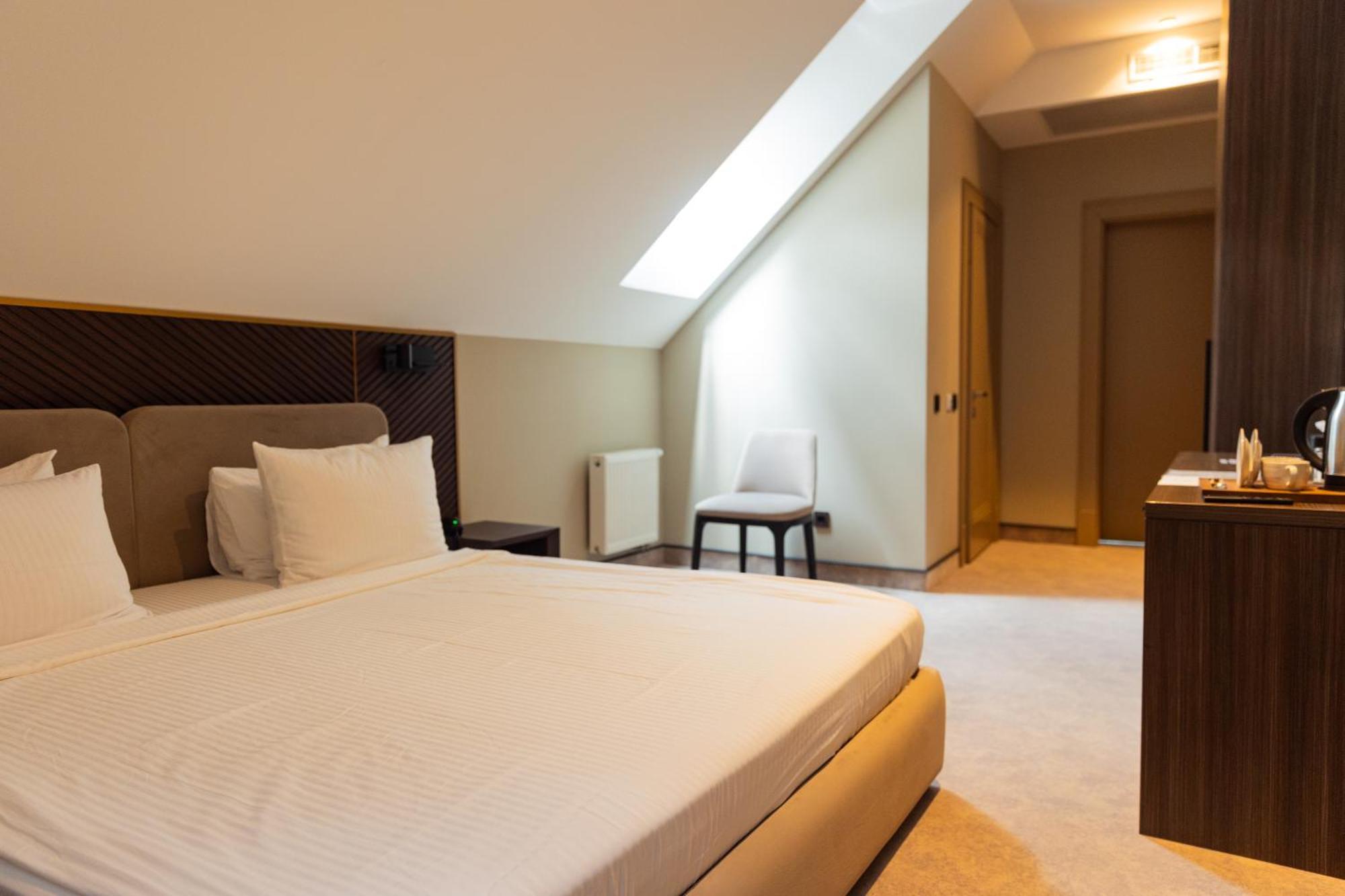 Park Hotel Bristol Uzhhorod Phòng bức ảnh